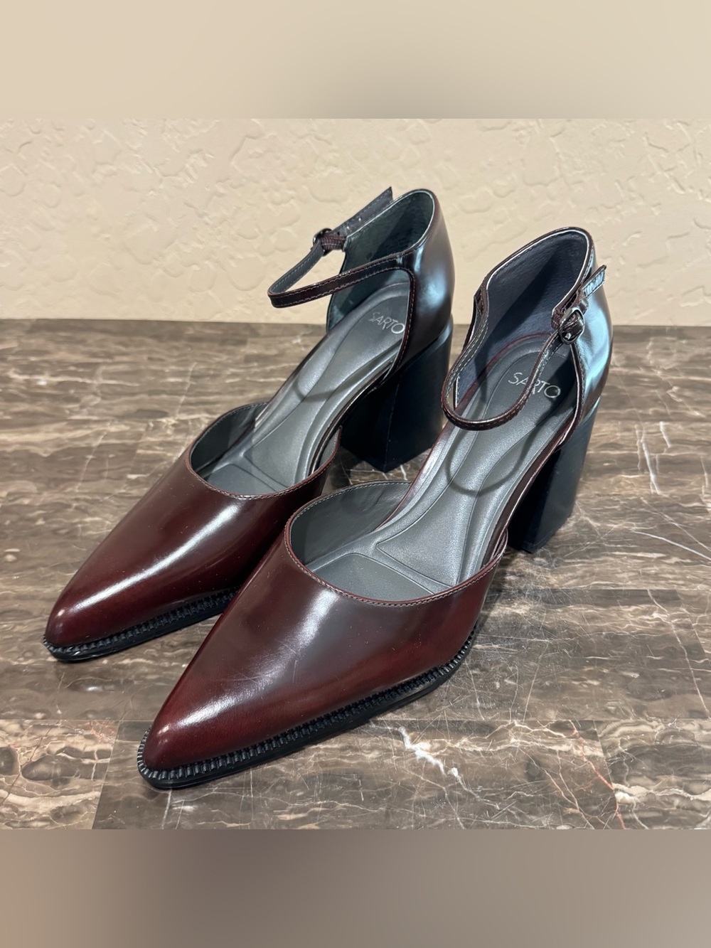 NEW Franco Sarto Diona Point Toe Leather Heels